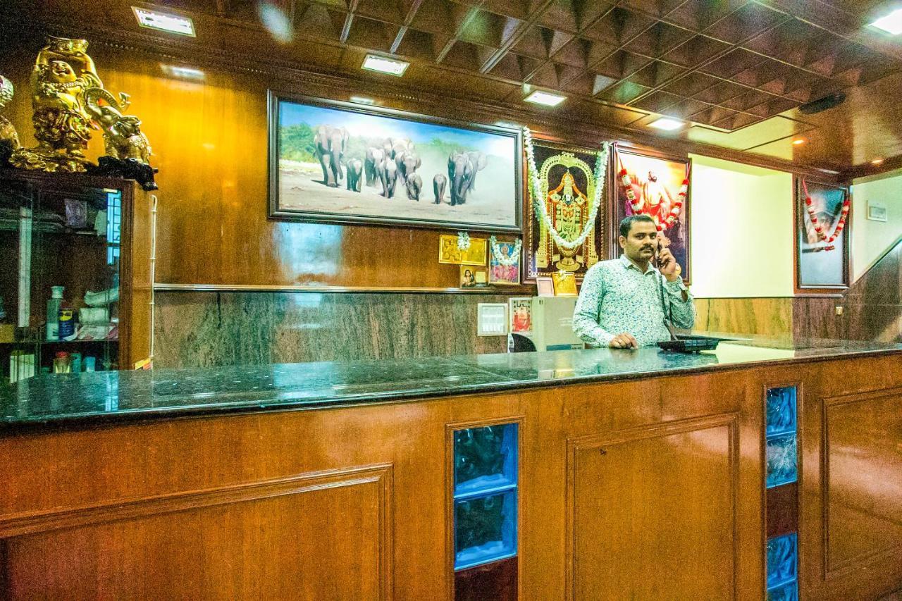 Priyanka Residency Hotell Bangalore Eksteriør bilde